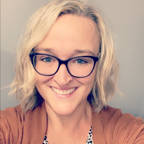 Meet your Posher, Krista - Picture 1 of 1